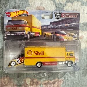 Hot Wheels Shell Transport Set